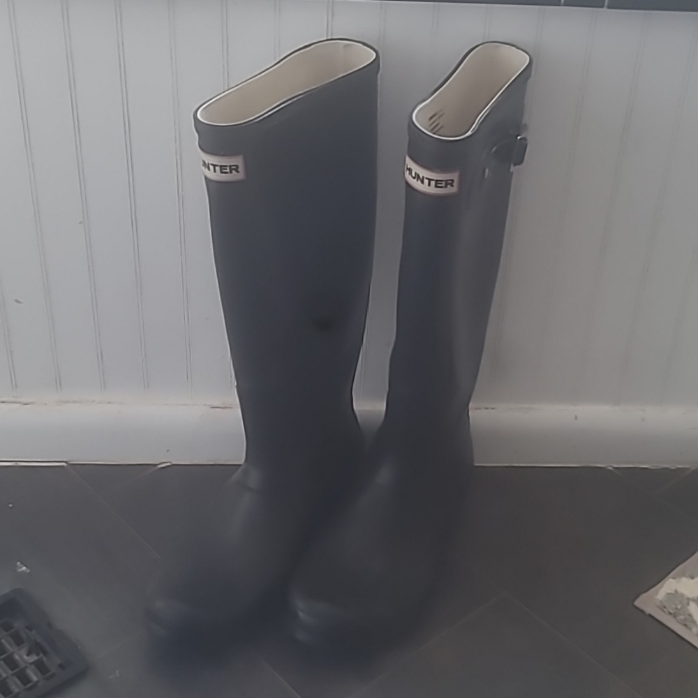 Matte Black Hunter Boots
